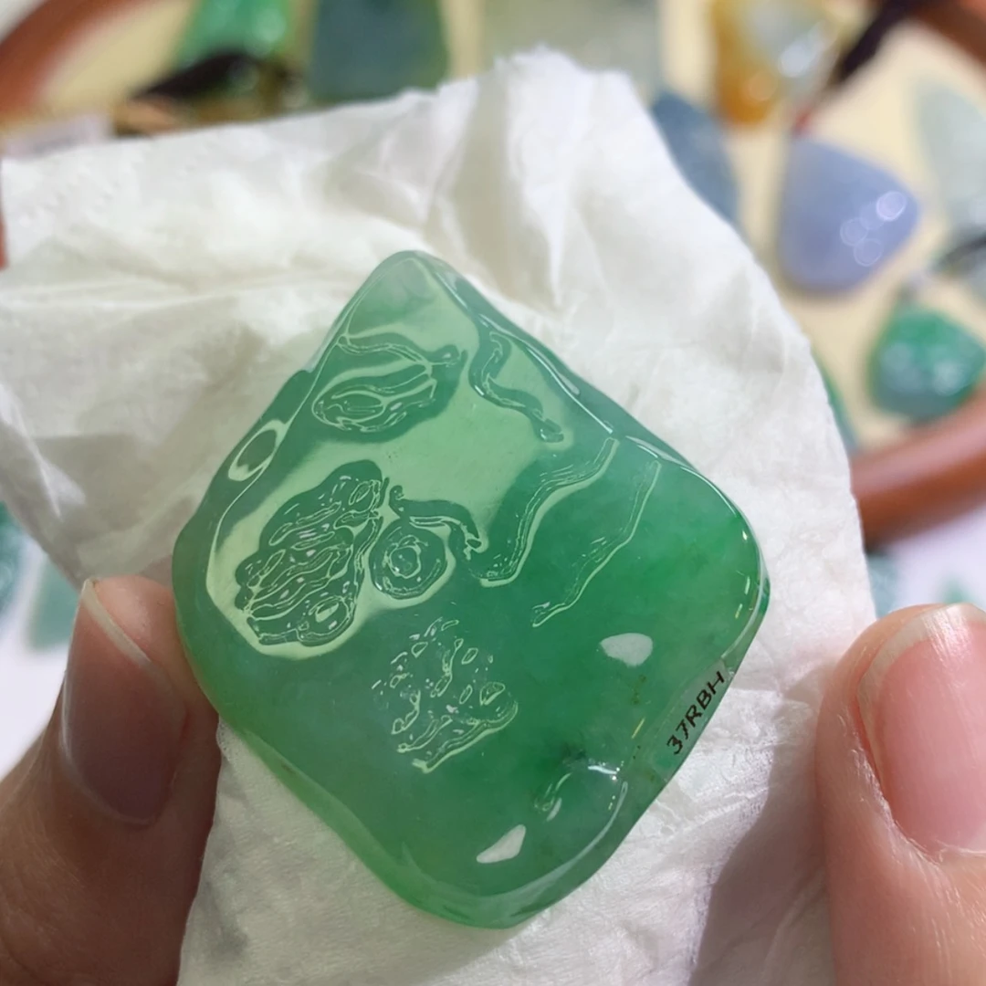 【闪购商品】翡翠吊坠(不含链)未镶嵌 2457