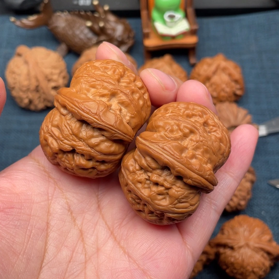 文玩核桃把件45毕业平谷元宝全品