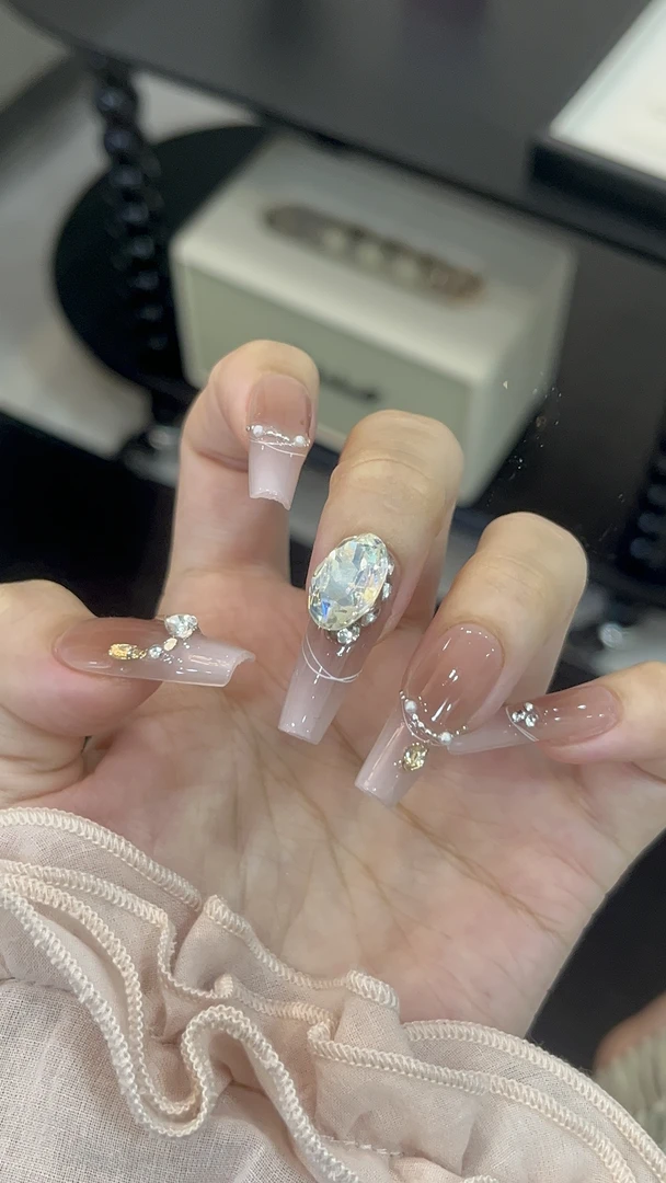 【过款一单飞】原创款  好运家纯手工穿戴甲显白又百搭