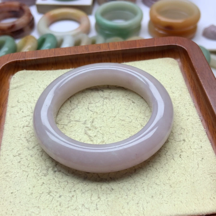 【闪购商品】未镶嵌手链石英岩玉星**里