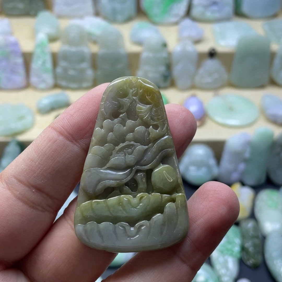 翡翠未镶嵌颈饰纯天然翡翠