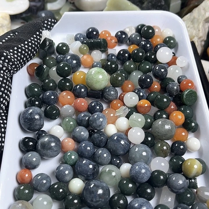 和田玉（糖玉）和田玉边角料9K金镶嵌吉*晨