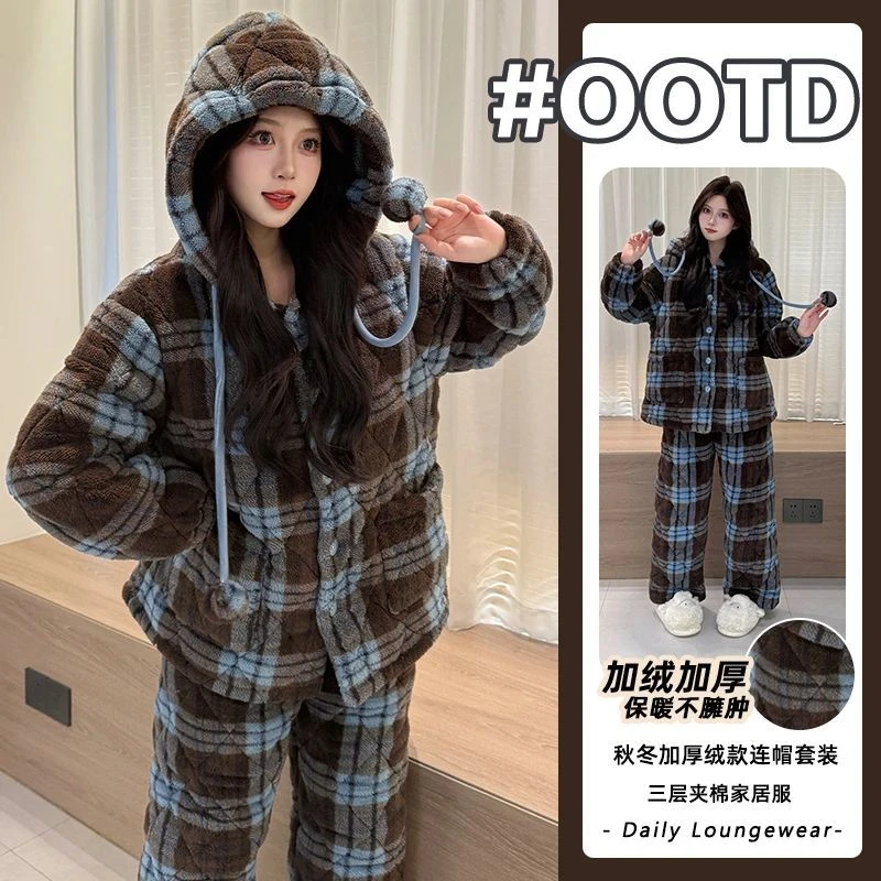 连帽保暖家居服睡衣女2025冬季长毛绒三层夹棉加绒加厚珊瑚绒格纹