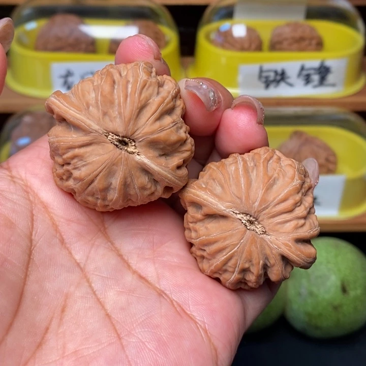 蓝***怀文玩核桃吊坠40全品铁锤
