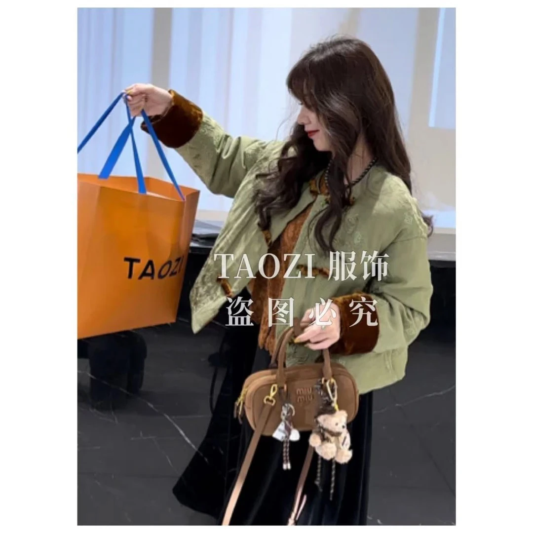 桃子自制 12111【少女绿】冬季新款气质刺绣羽绒服外套