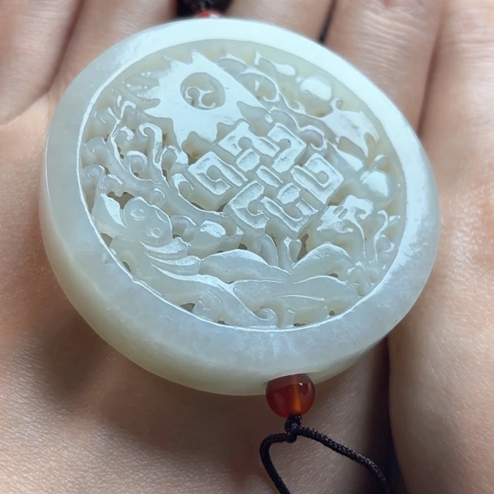 和田玉挂件未镶嵌万**吉