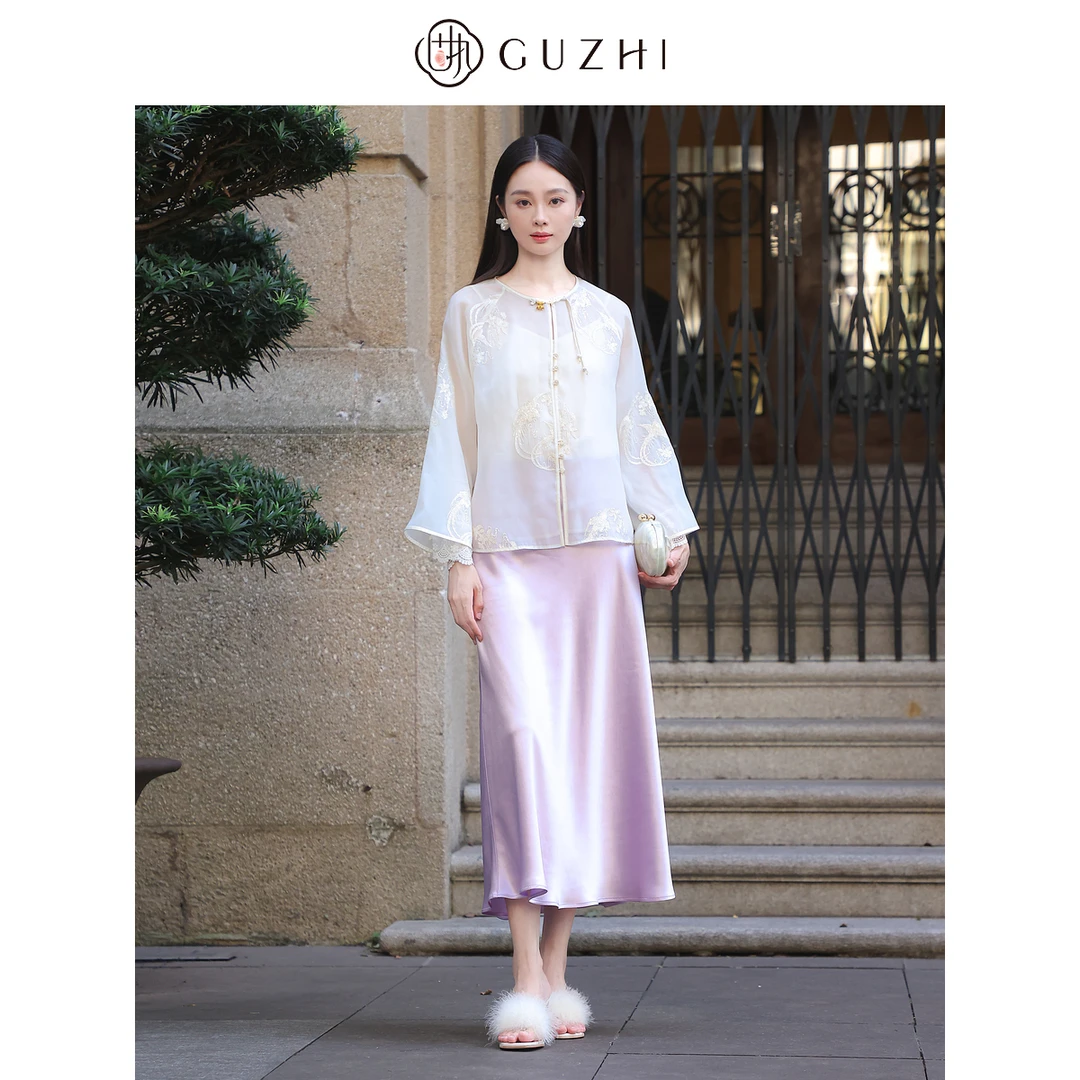 固执2025秋季新款法式风优雅气质长款纯色斜裁鱼尾半身裙女下装