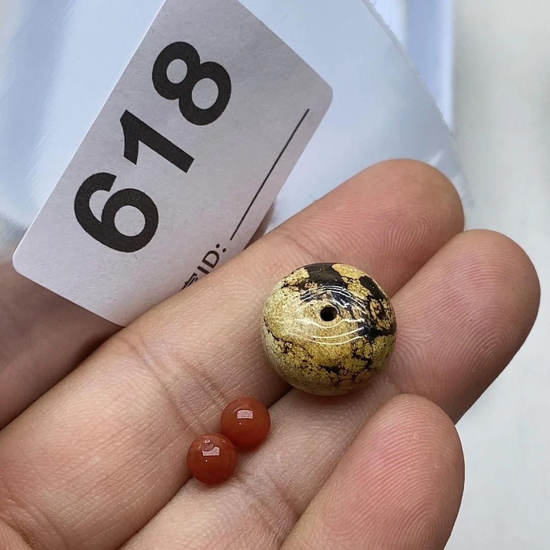 玛瑙/玉髓未镶嵌珠宝奇石