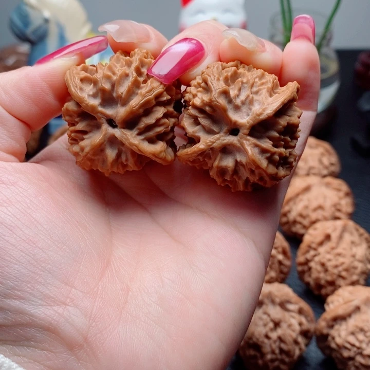 文玩核桃把件苹果园38