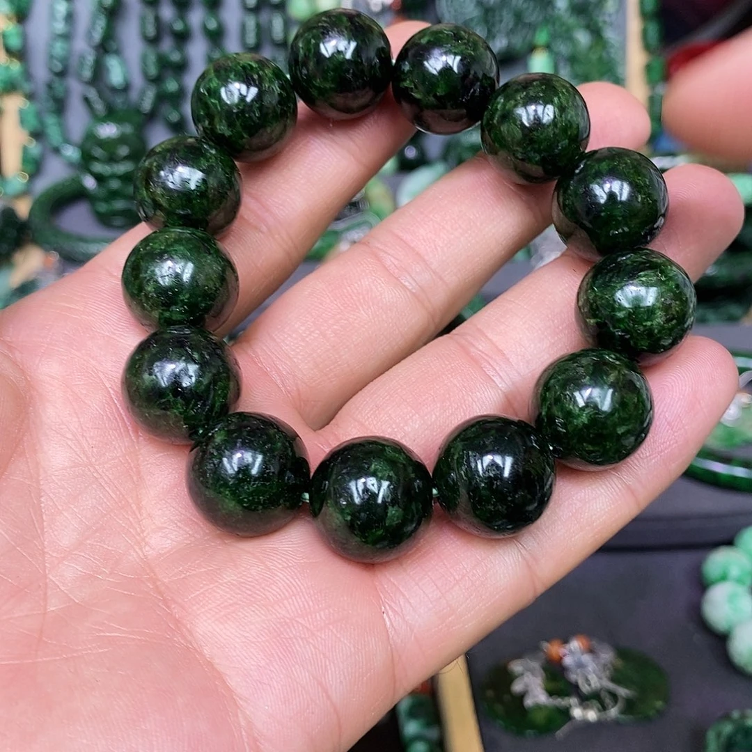 未镶嵌手链翡翠雨**晴漂亮美眉