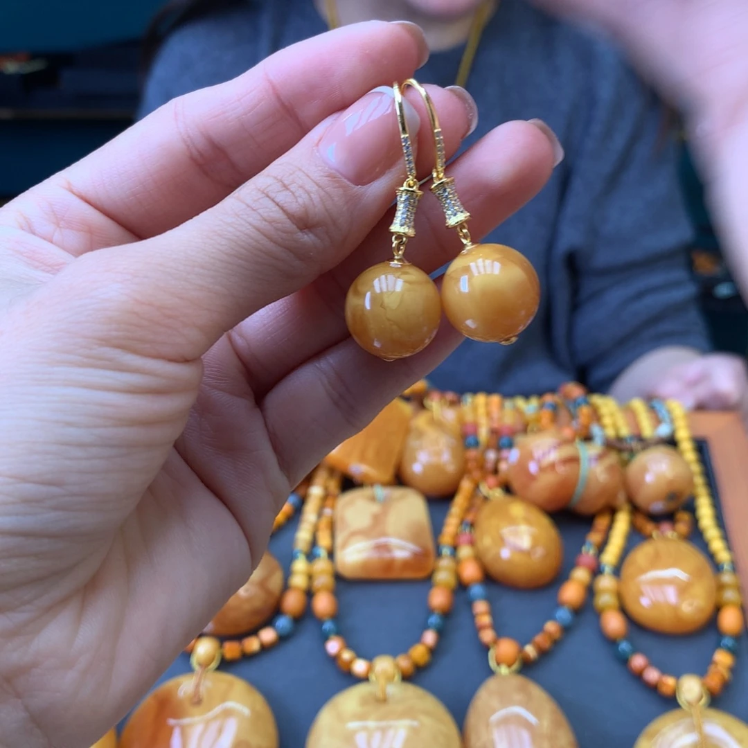 蜜蜡银S925镶嵌耳饰多样性发