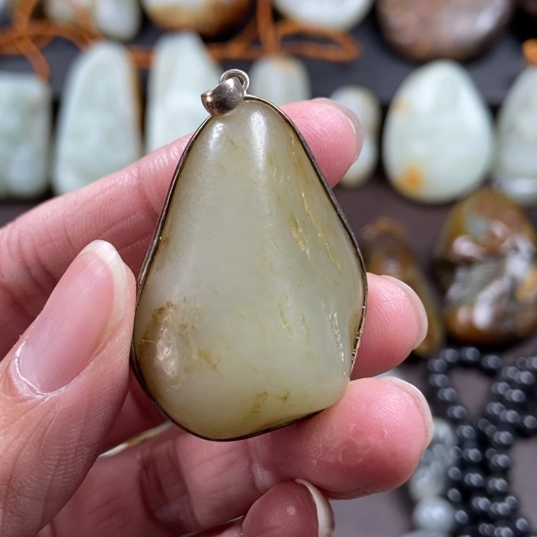 和田玉挂件未镶嵌