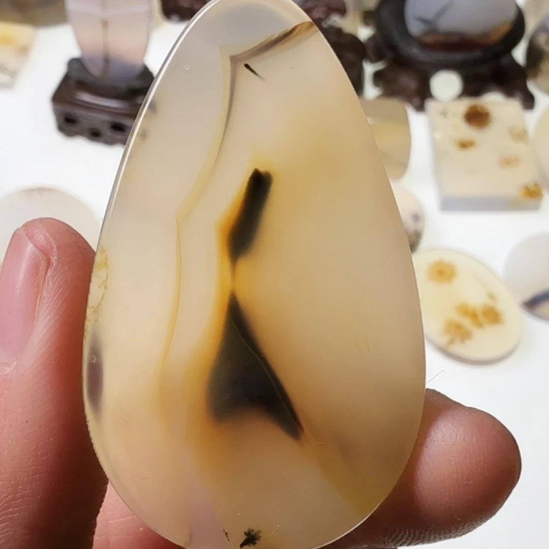 玛瑙/玉髓未镶嵌珠宝半成品