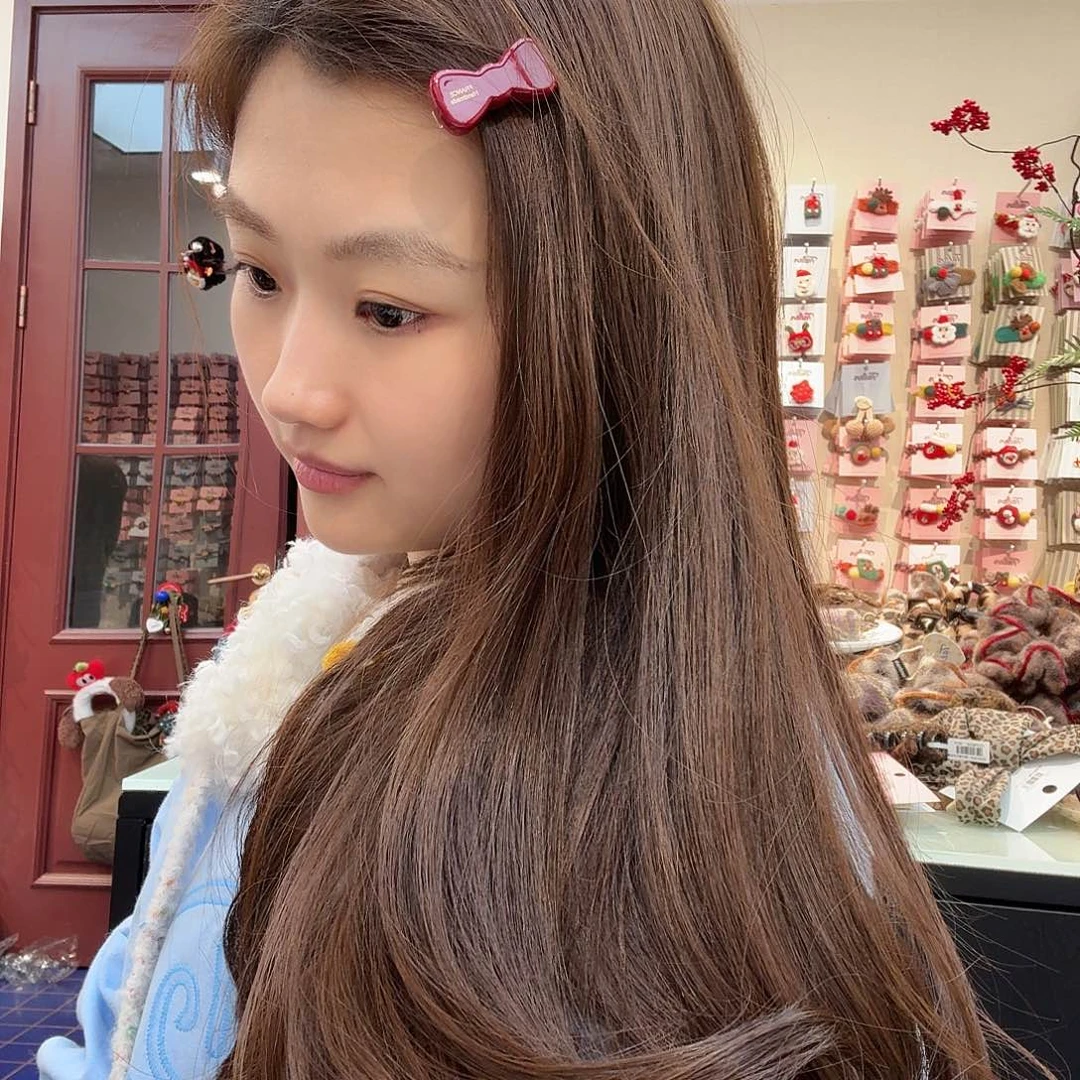 皮质非金属好看的夹子03