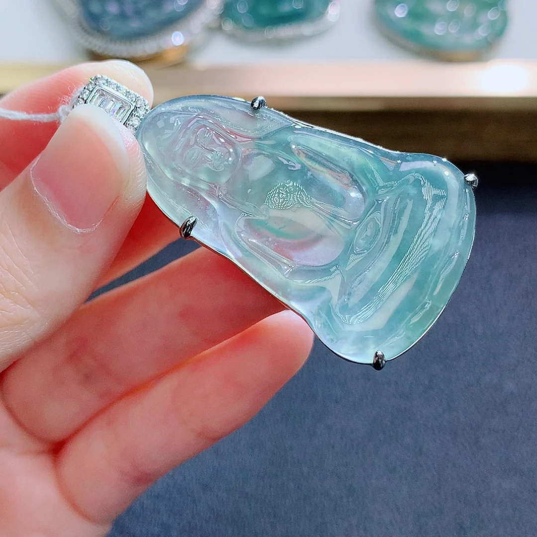 翡翠未镶嵌颈饰翡翠