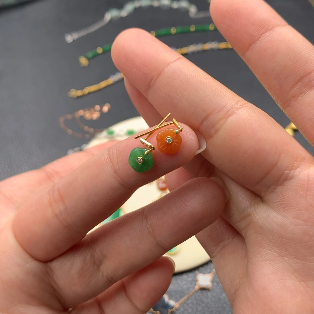 翡翠18K金镶嵌耳饰翡翠