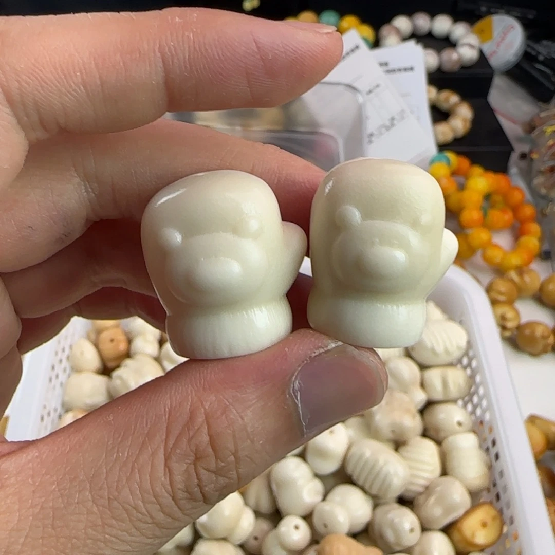菩提根/象牙果吊坠微瑕疵小熊手套2颗