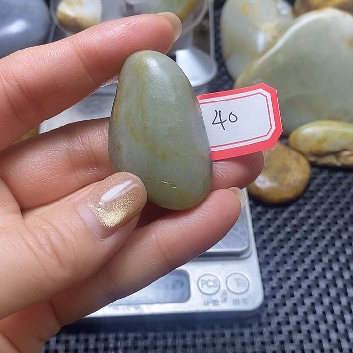 和田玉未镶嵌珠宝奇石40