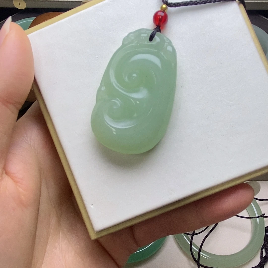 天***天东陵石未镶嵌颈饰