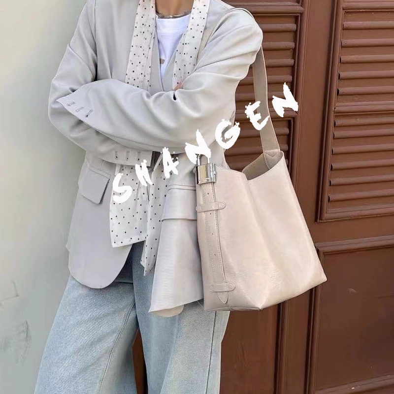 【云云甄选】SKL-1016-榆木色-轻奢时尚女士新款单肩斜挎包