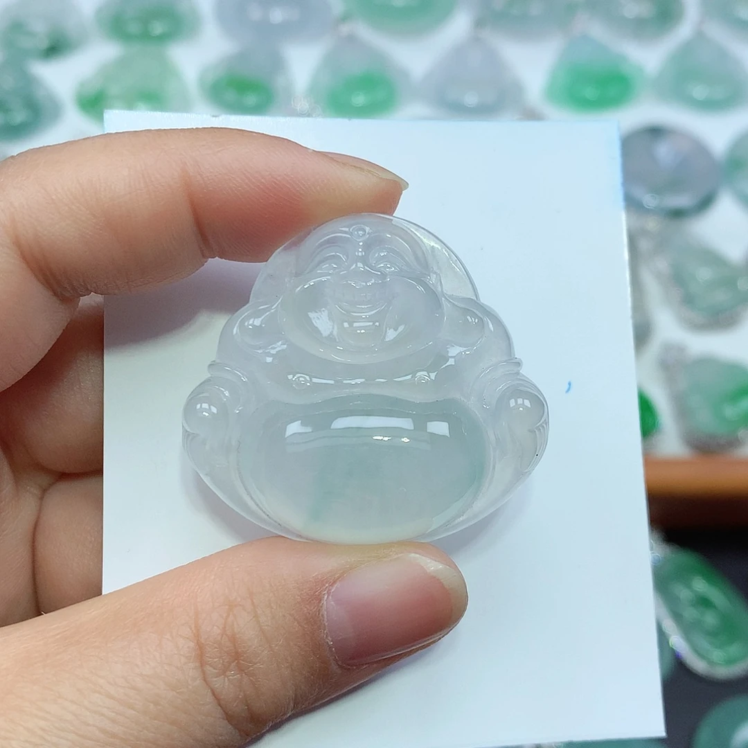 翡翠颈饰未镶嵌佛