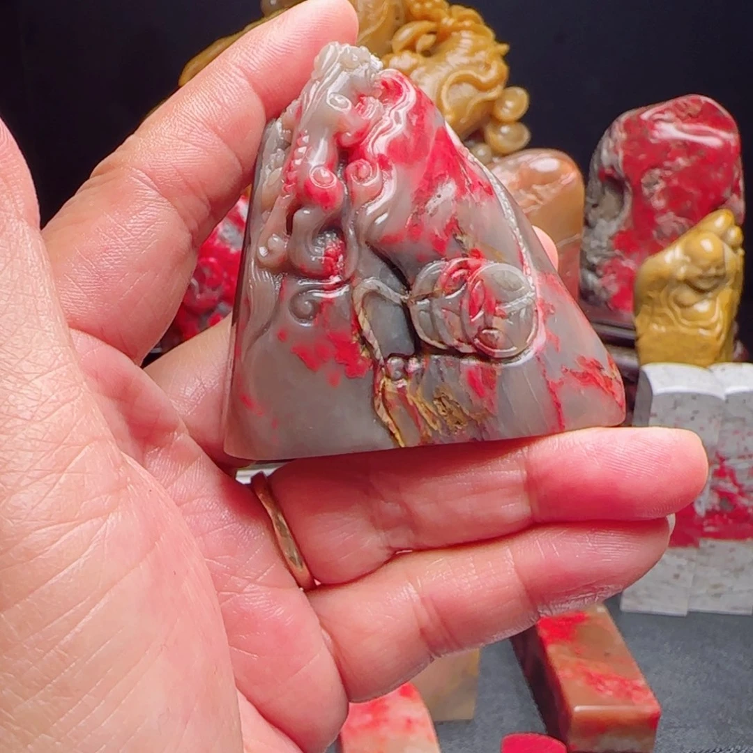 昌化石昌化鸡血石