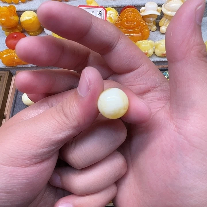 琥珀未镶嵌裸石白花蜜单珠