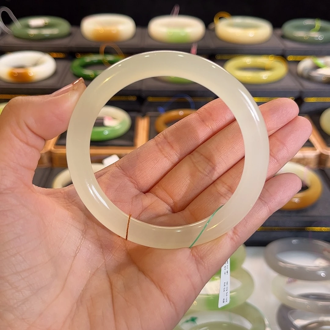 和田玉未镶嵌手镯玻璃种白晴