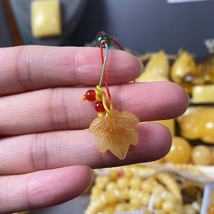 琥珀未镶嵌裸石手机挂