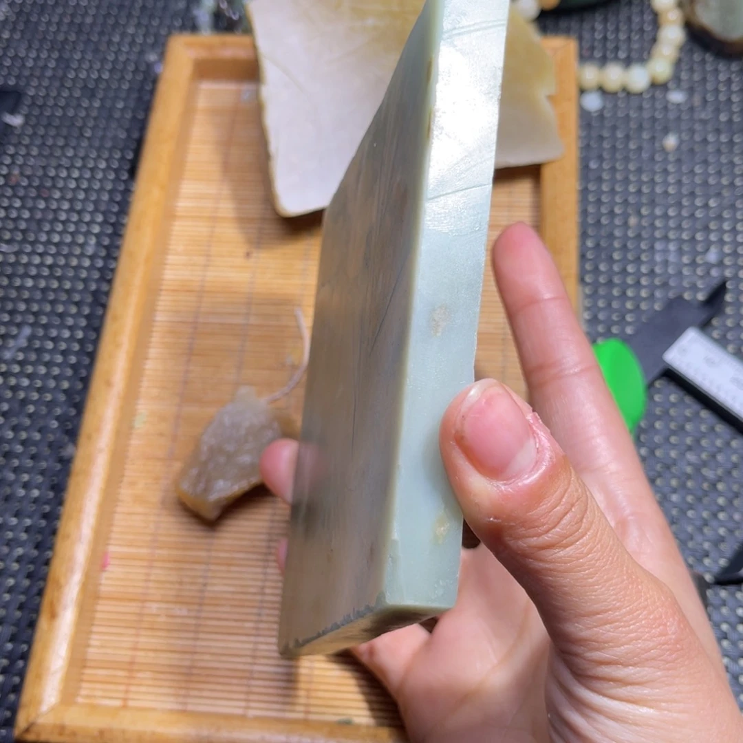 未镶嵌和田玉车挂