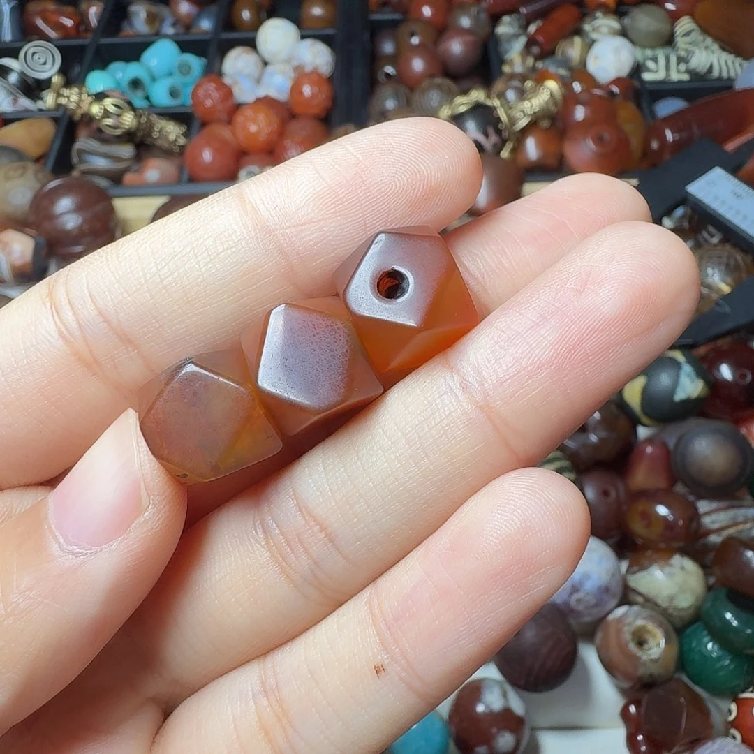 白***新玛瑙/玉髓未镶嵌1111