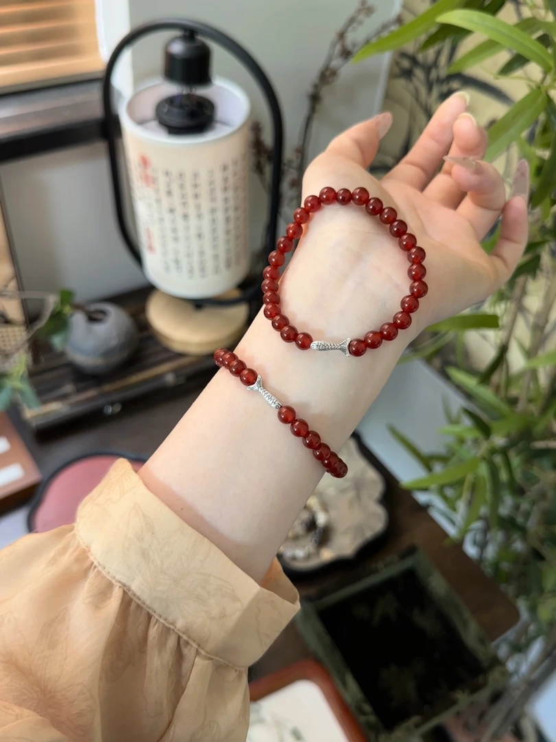 红玛瑙925银鱼单圈手串