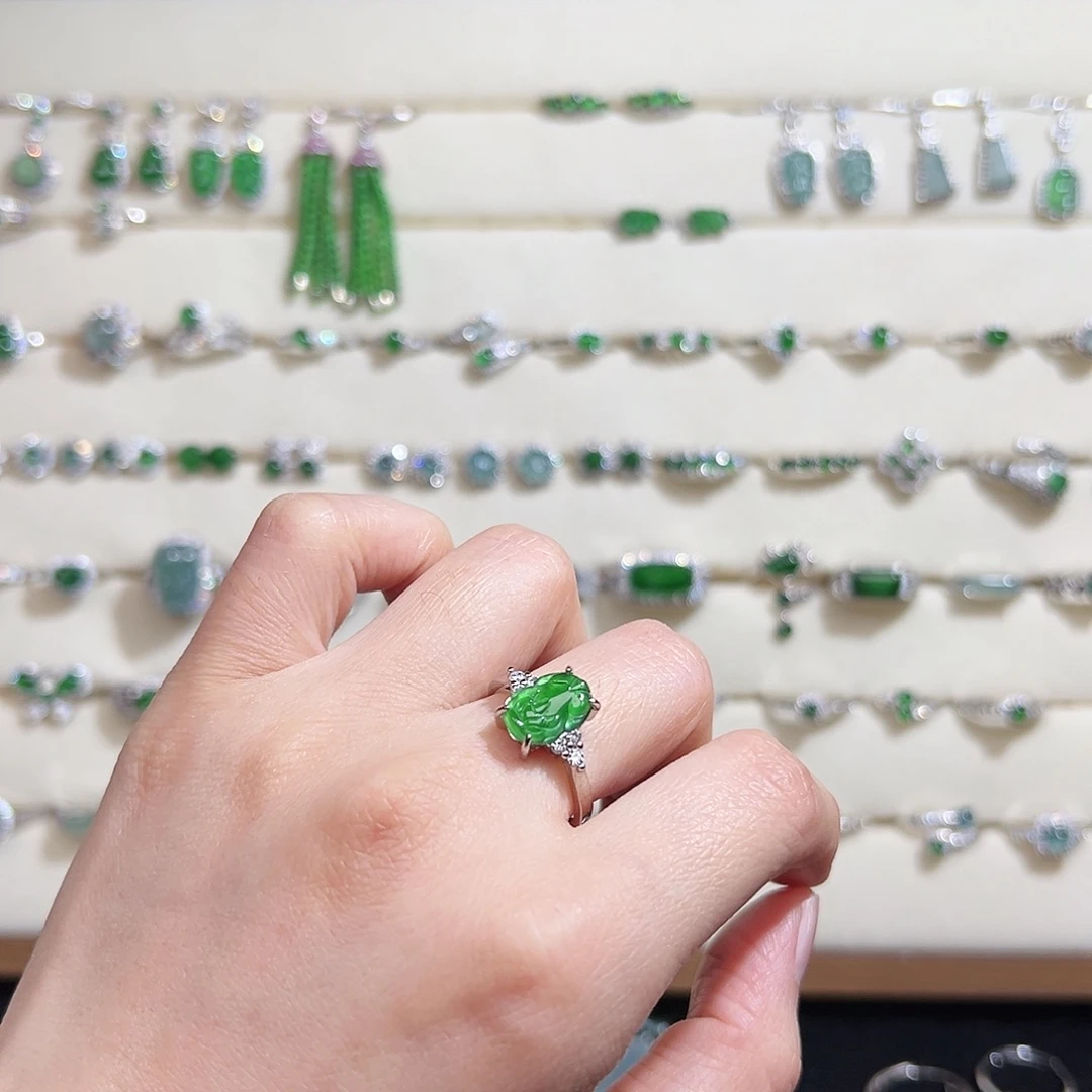 翡翠未镶嵌戒指天然