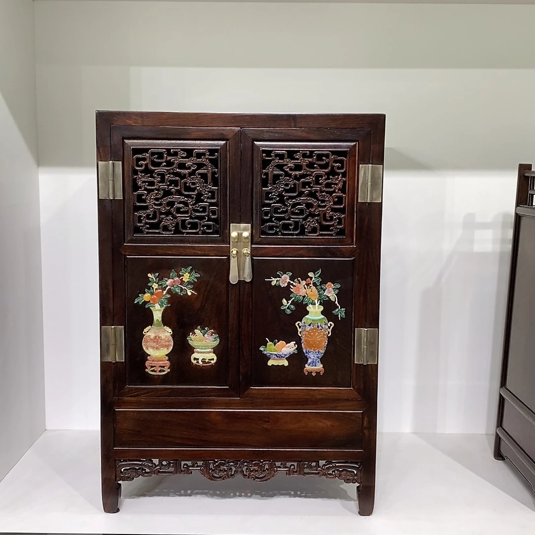 红酸枝木类成套家具方柜