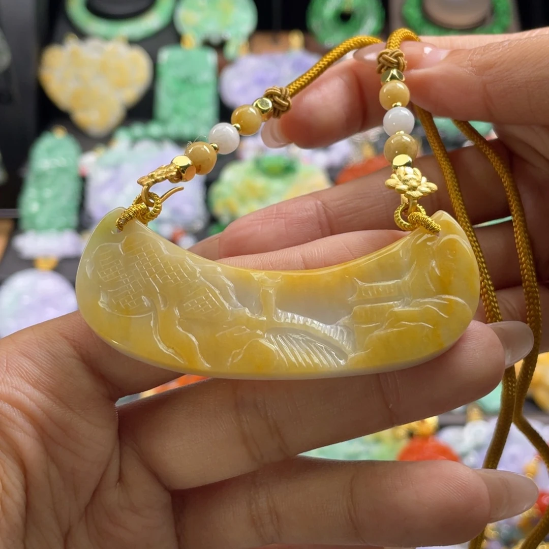 翡翠未镶嵌颈饰待编织