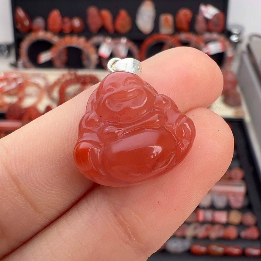 南红玛瑙未镶嵌颈饰佛公