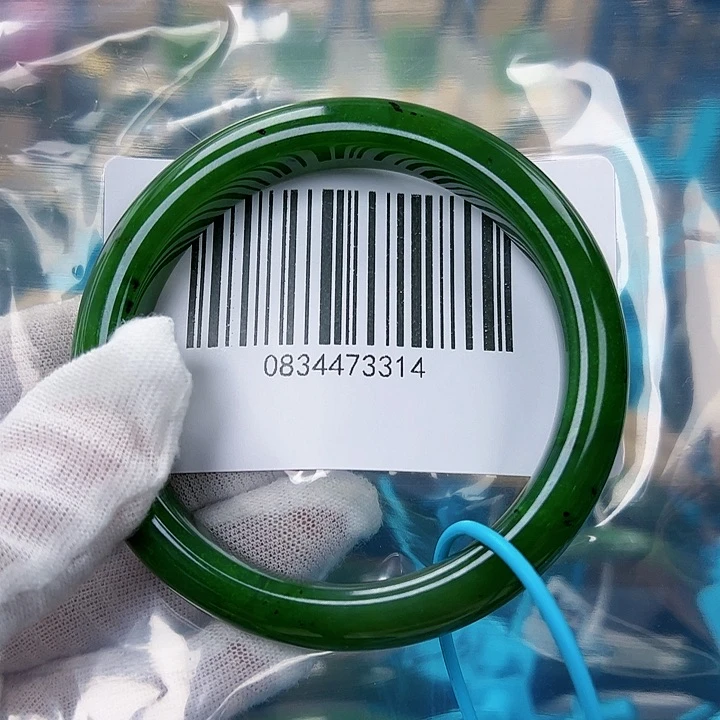 和田玉手镯未镶嵌微瑕62.63