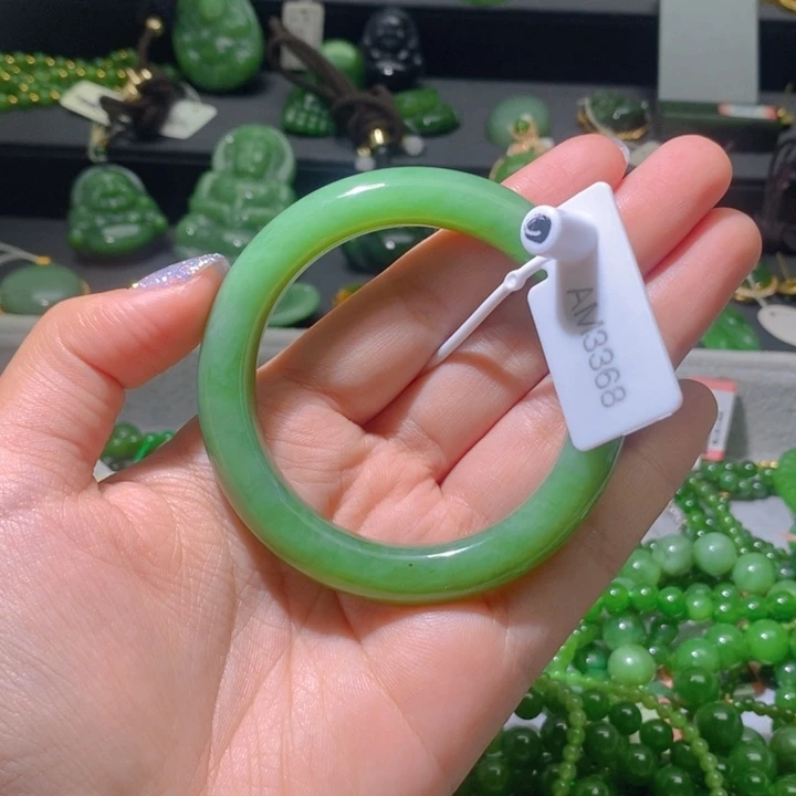 和田玉（碧玉）未镶嵌手镯