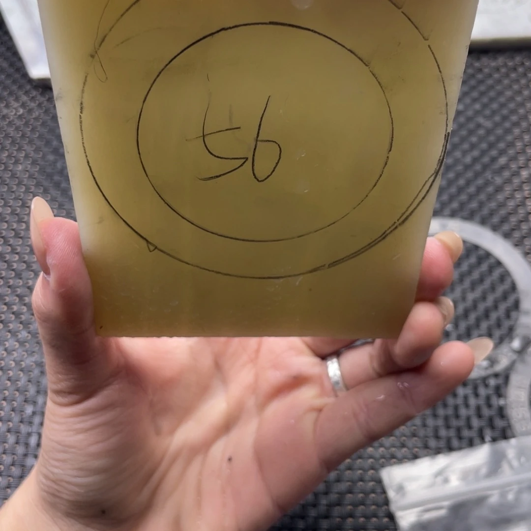 和田玉定制手镯未镶嵌