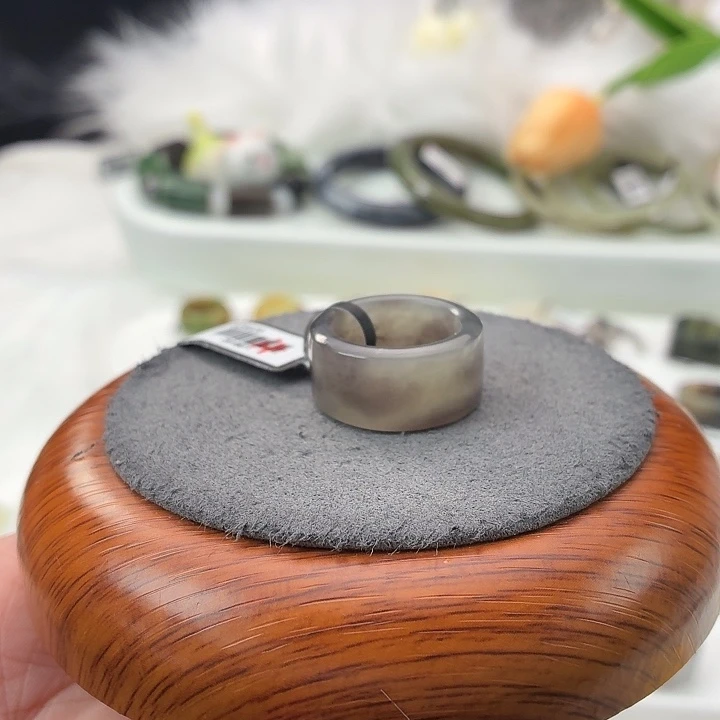 和田玉（糖玉）未镶嵌戒指b108烟紫圆切17.4