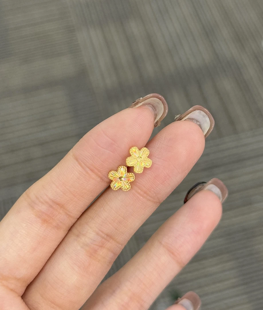 足金999 七彩五花弯钩耳钉