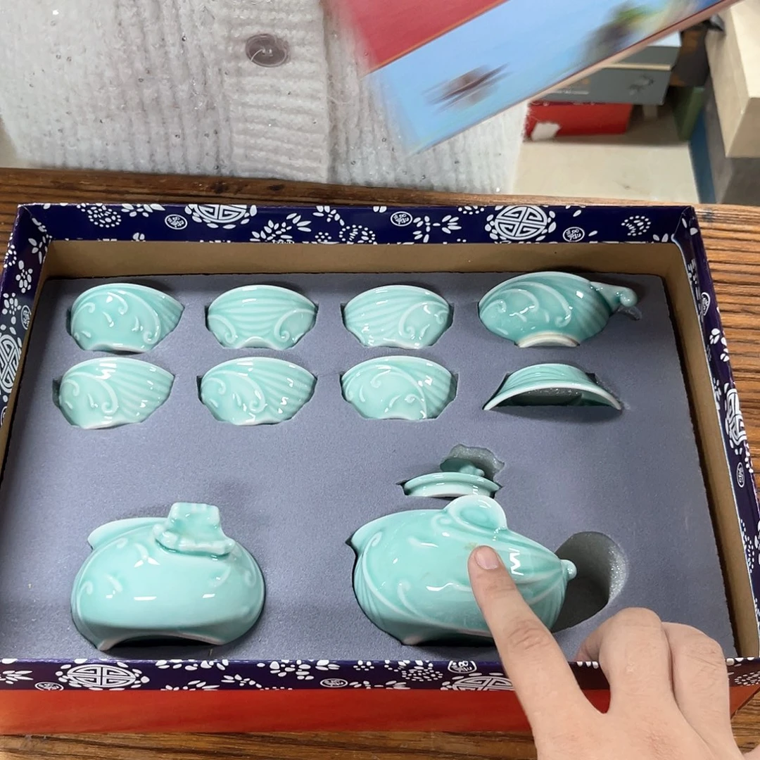 孤品茶具套装等。