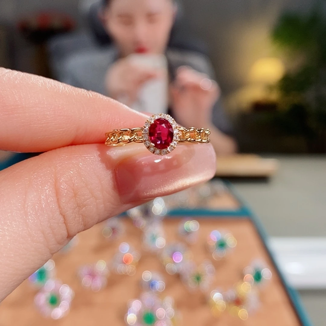 红宝石18K金镶嵌戒指0.36ct无烧