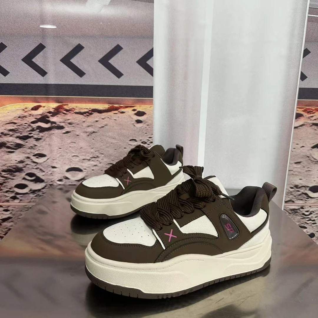 609-812四季新款2025圆头系带韩版简约休闲板鞋潮流百搭红色时尚