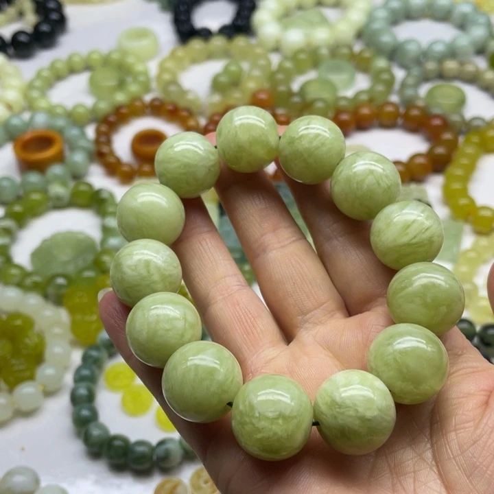 蛇纹石玉手串未镶嵌咖***识