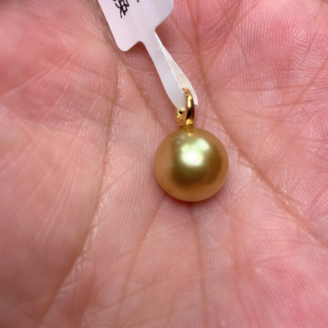 颈饰18K金镶嵌海水珍珠