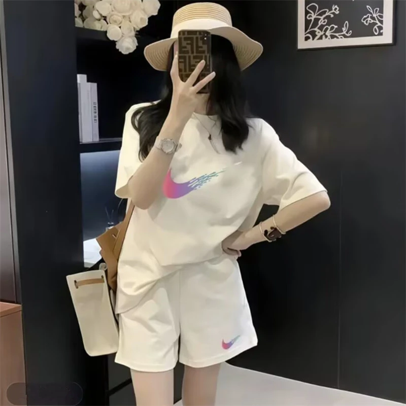 奥特莱斯官方正品夏季套装休闲运动短裤两件ins短袖T恤女显瘦宽松