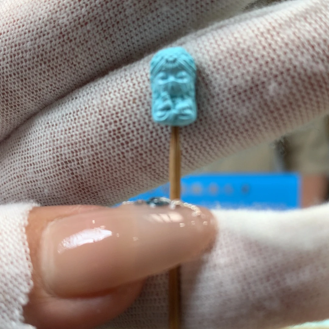 绿松石未镶嵌挂件