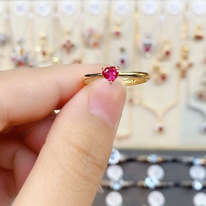 银S925镶嵌红宝石戒指