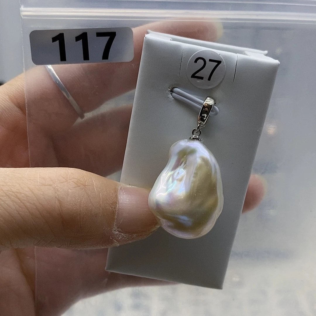 合金耳饰淡水珍珠